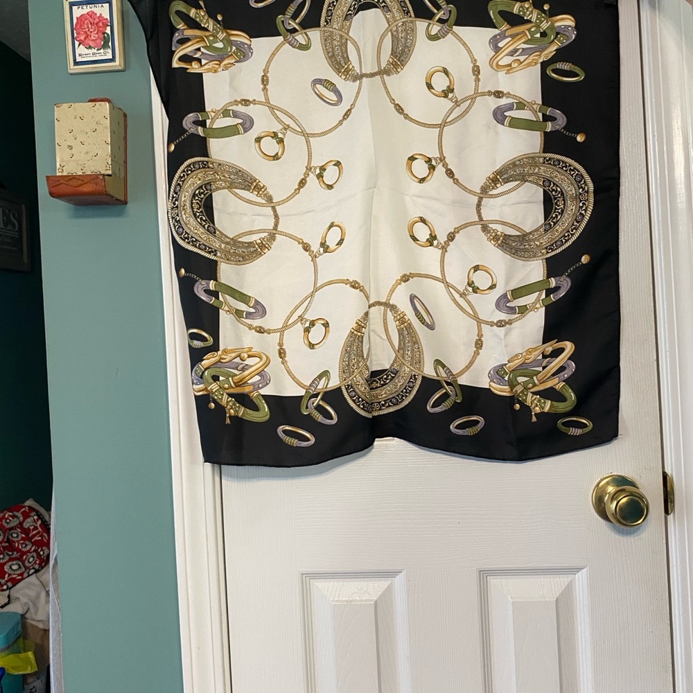 Elegant Black and Gold Scarf